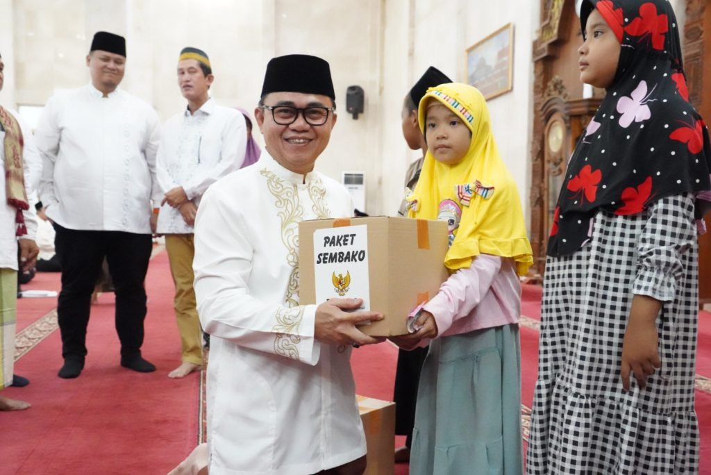 Pj. Bupati Banyuasin Buka Safari Ramadhan dan Taraweh Keliling 1445 H
